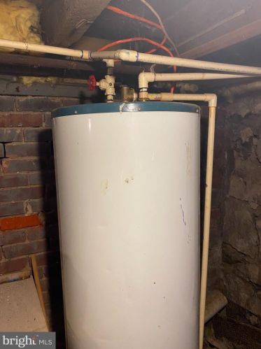 60 Fountain Ave, Trenton NJ 08618-3826 exterior