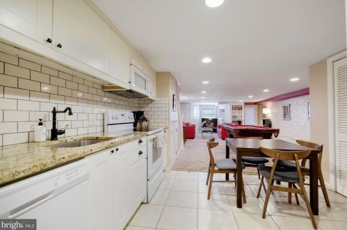 162 Tennessee Ave, Washington DC 20002-6426 exterior