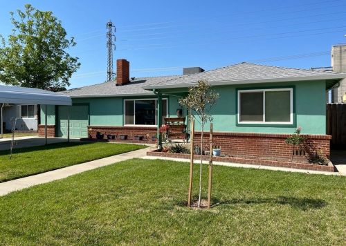 1186 Minaret Ave, Turlock CA 95380-5526 exterior