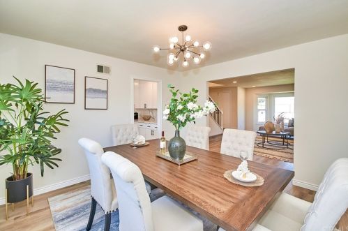 17522 Medford Ave, Tustin CA  92780-1922 exterior