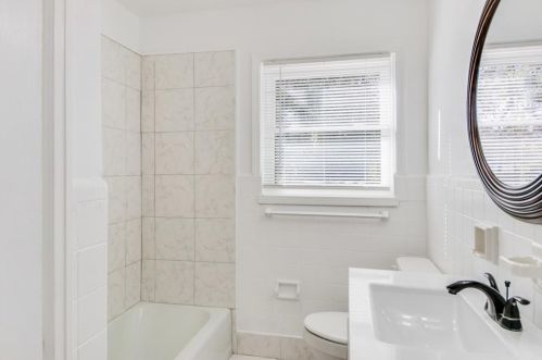 2100 Cascade Rd, Atlanta GA 30311-2830 exterior