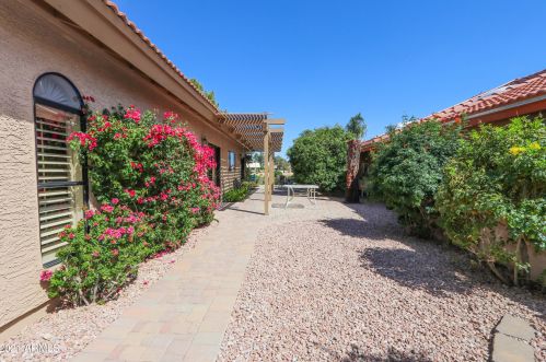 26209 Cloverland Dr, Chandler AZ 85248-9221 exterior