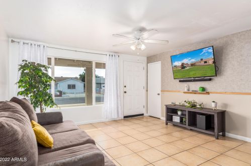 2221 61 Dr, Phoenix AZ 85033-4603 exterior