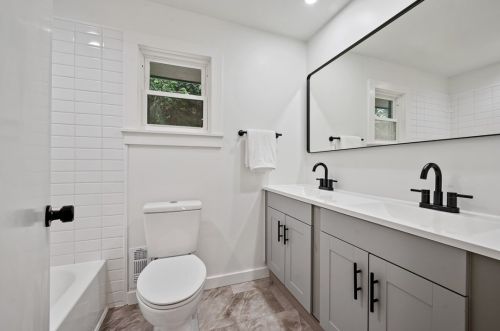 2302 Marbury Rd, Pittsburgh PA  15221-3670 exterior