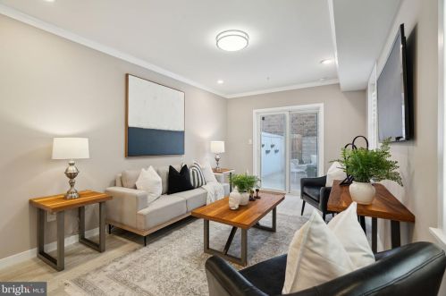 630 Catharine St, Philadelphia PA  19147-2937 exterior