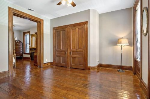 2122 Nebraska Ave, Saint Louis MO 63118-1326 exterior