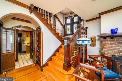 220 Maple Ave, Camden NJ 08106-2315 exterior