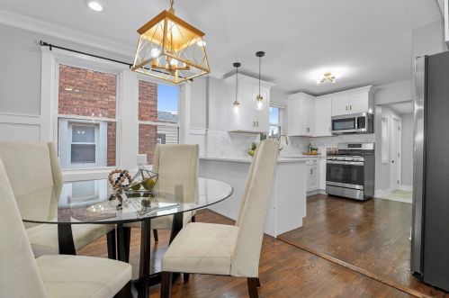 9740 Calumet Ave, Chicago IL 60616-2439 exterior