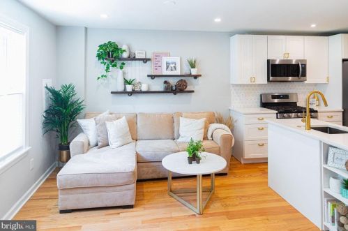 710 Colorado St, Philadelphia, PA 19146-1930