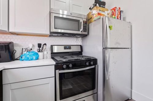 3026 Glenmawr St, Pittsburgh PA  15204-1831 exterior