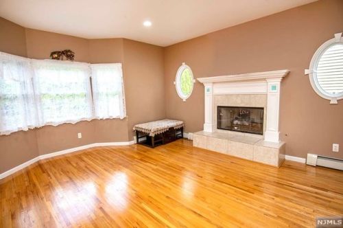 218 Manhattan Ter, Dumont NJ  07628-2234 exterior