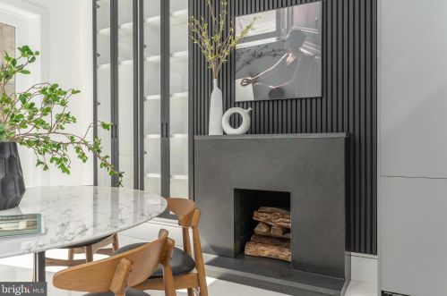 1604 13th St, Washington DC 20009-4303 exterior