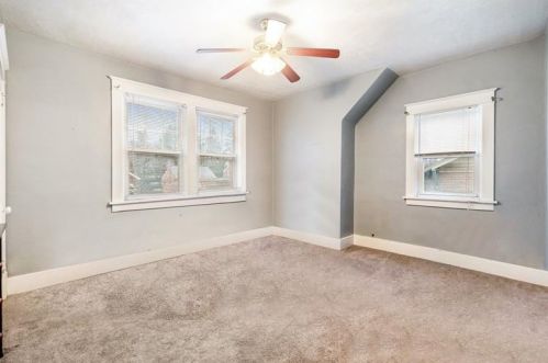 556 Perry Hwy, Pittsburgh PA 15229-2723 exterior