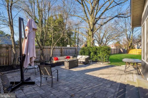 104 Morgan Ave, Riverton NJ 08077-1106 exterior