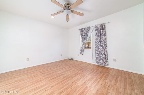 7421 Calle Medina, Tucson AZ  85757-8505 exterior