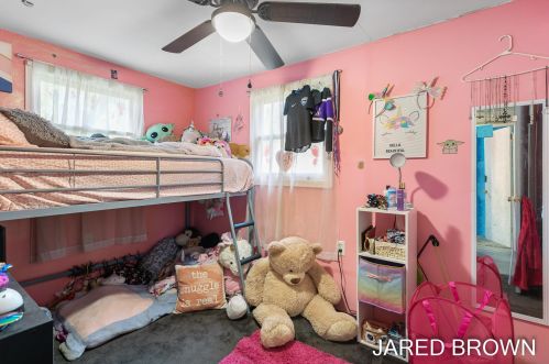 3650 Dangl Rd, Meskegon MI 49444-9715 exterior