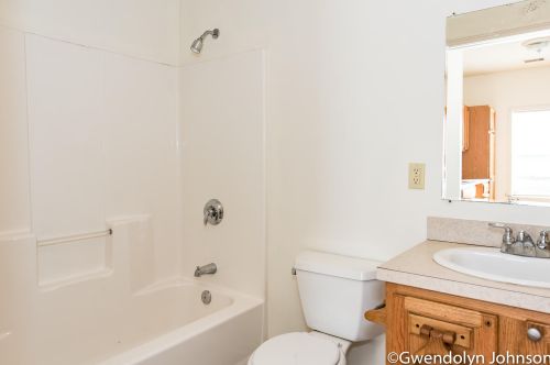 930 Sheldon Ave, Grand Rapids MI 49507-1166 exterior