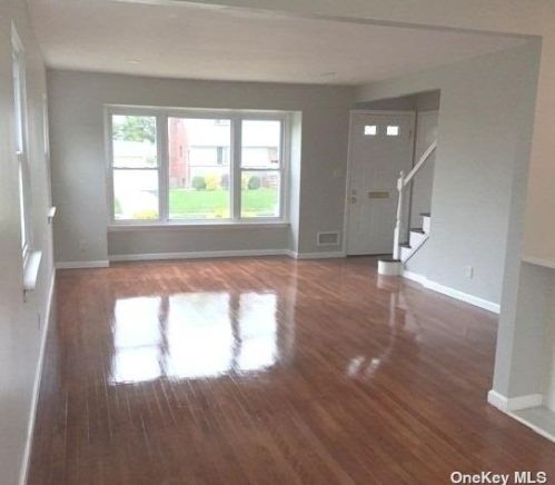 103 Boden Ave, Valley Stream NY  11580-5130 exterior