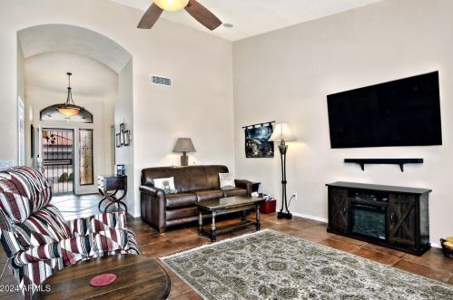 23802 Stoney Lk Dr, Chandler AZ 85248-6154 exterior