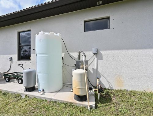 3841 10 Ave, Naples FL 34117-4979 exterior