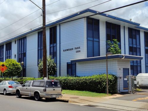 1506 Kaumualii St, Honolulu HI  96817-4863 exterior