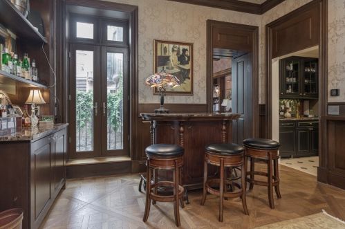 11 Chestnut St, Boston MA exterior