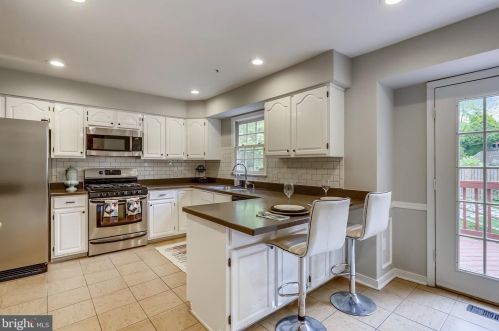 10946 Rocky Mount Way, Silver Spring MD 20902-3687 exterior