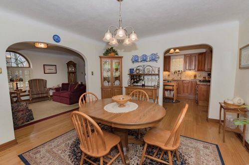 6467 Devonshire Ave, Saint Louis MO 63109-2504 exterior