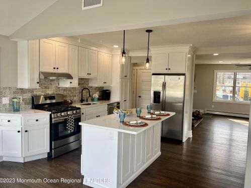 908 13th Ave, Belmar NJ  07719-2805 exterior