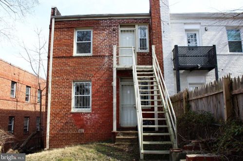 918 47 St, Washington DC 20019-3722 exterior