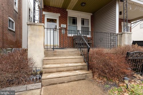 1007 Bleigh Ave, Philadelphia, PA 19111-3617