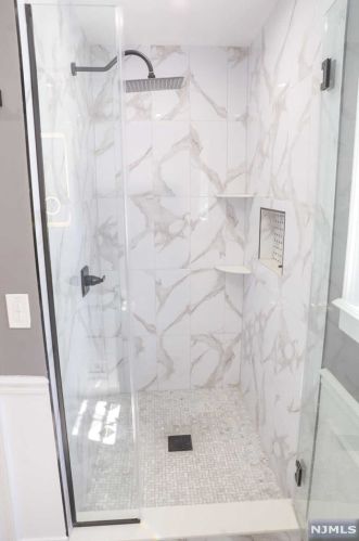 83 Columbia St, Wood-Ridge NJ  07075-2403 exterior