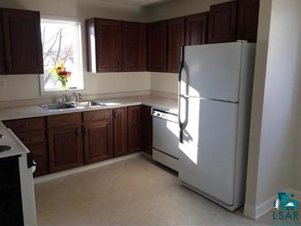 4322 Regent St, Duluth MN 55804-2170 exterior