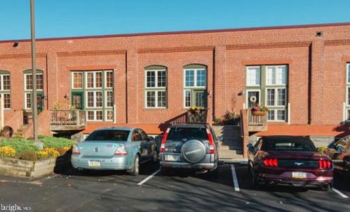 844 29th St, Philadelphia PA 19130-1142 exterior