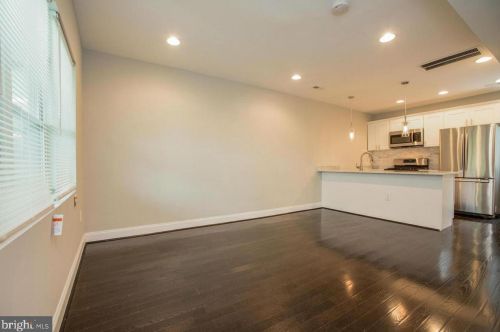 1635 Lang Pl, Washington DC  20002-3005 exterior