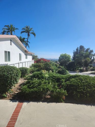 1324 Kroeger Ave, Fullerton CA exterior