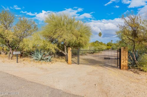 8835 20th St, Tucson AZ  85710-6203 exterior