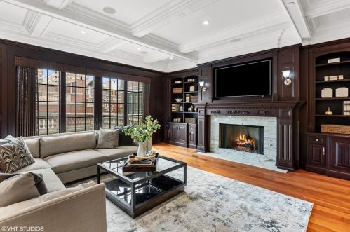 716 Schubert Ave, Chicago IL 60614-1247 exterior