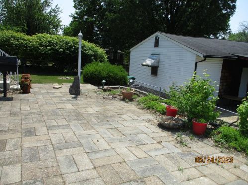 9833 Gloucester Dr, Saint Louis MO 63137-3363 exterior