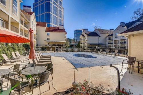 3655 Habersham Rd, Atlanta GA  30305-1142 exterior