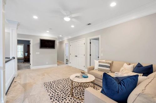 1233 Austin Gln Dr, Atlanta GA 30338-3233 exterior