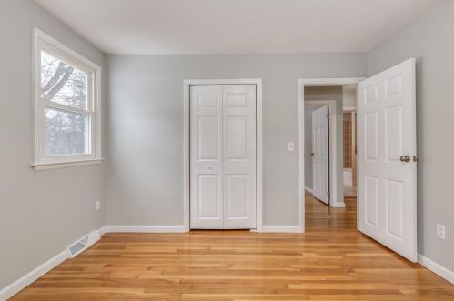 7481 School St, Concord NH  03307-0914 exterior