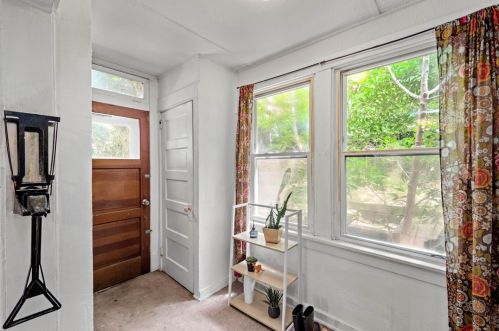 7706 Cannon St, Pittsburgh PA  15218-2109 exterior