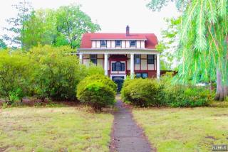 80 Wheaton Pl, Rutherford, NJ 07070-2714