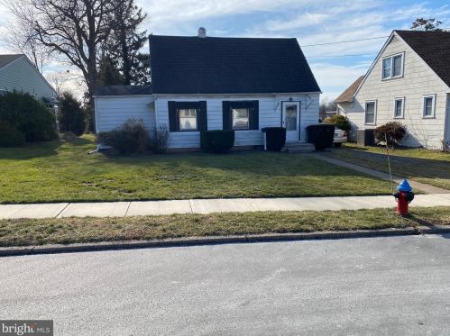 705 Mayflower Ave, Trenton, NJ 08648-4401