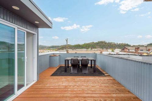 4724 Hatfield St, Pittsburgh PA  15201-2921 exterior