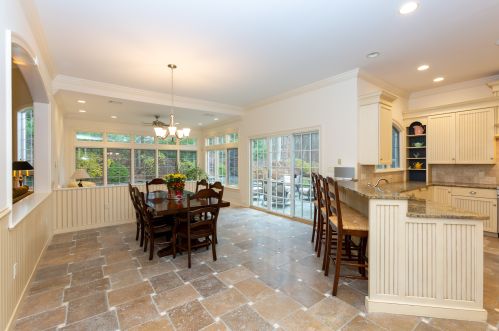 1 Park Rdg Ct, Chester NJ 07930-3016 exterior