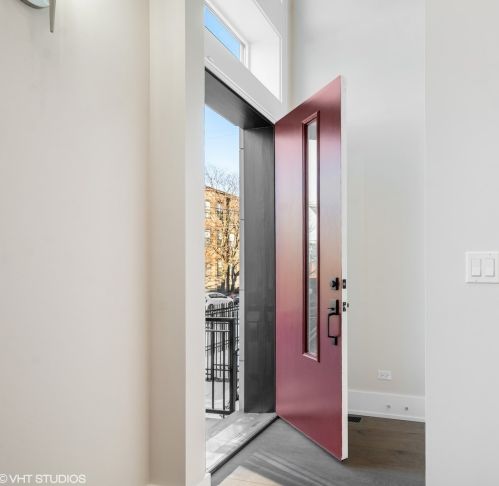 6207 Ellis Ave, Chicago, IL 60637-2615