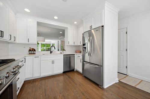 1702 Wabansia Ave, Chicago IL 60622-1414 exterior