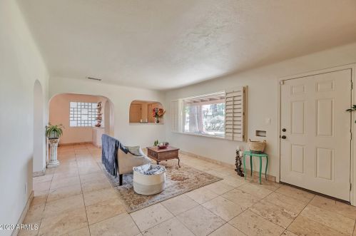 702 Encanto Blvd, Phoenix AZ 85003-1109 exterior